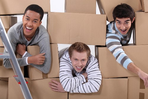 Packing and transport support for an office relocation in Brixton