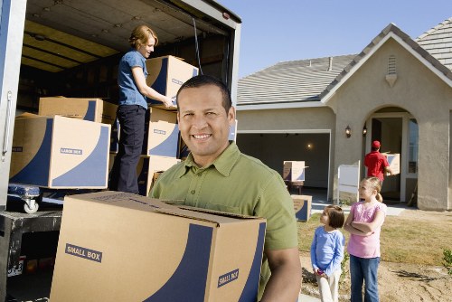 Local packing and unpacking service supporting a Brixton business move